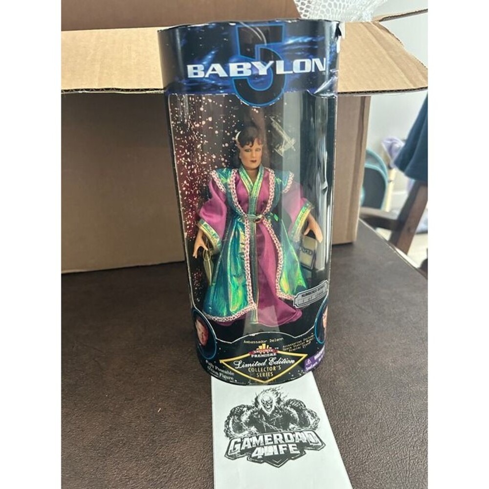 Babylon 5 Ambassador Delenn Vintage 1997 - Exclusive Premiere 9" Figure Limited